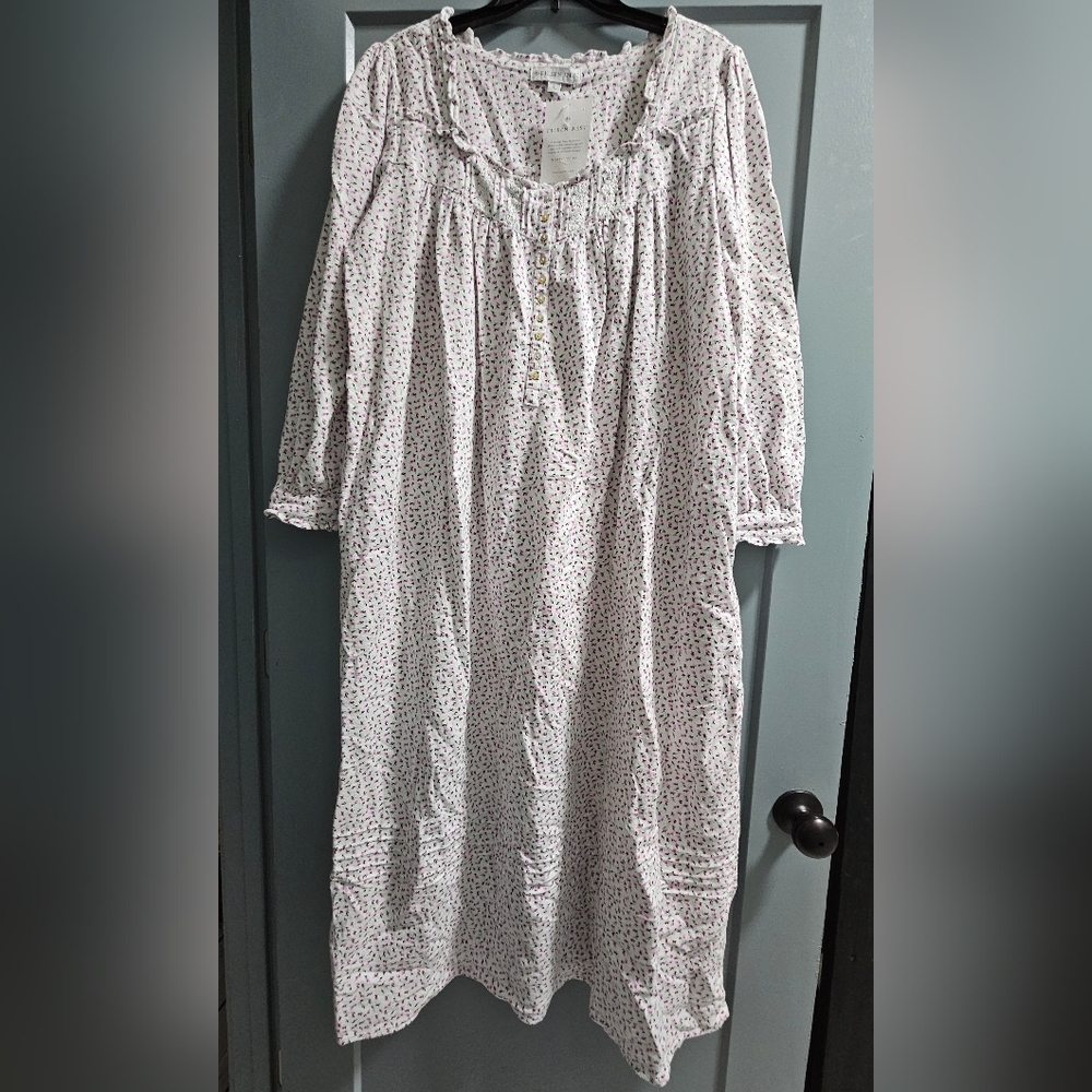 Eileen West NWT large 100% cotton flannel rose bud night gown